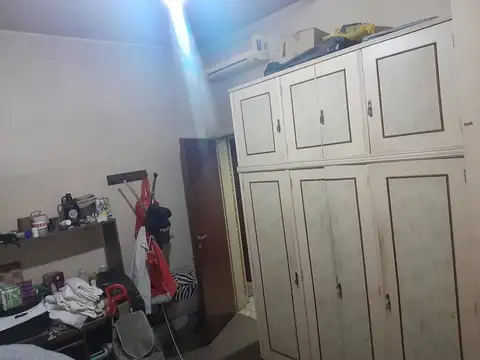 Casa 4 ambientes a 5 cuadras de la estación de Ramos Mejia