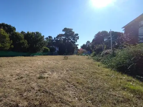 Lote en Venta en el Pinar de La Lucila del Mar