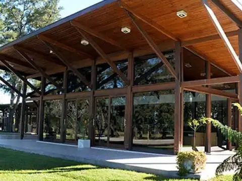 ESCRITURADO - BAJADA NAUTICA - RIO - PILETA - TENIS - FUTBOL