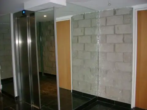 Av Directorio 3000, Piso 1