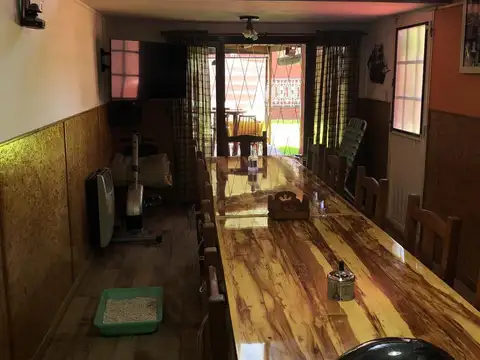 Casa 5 ambientes con 2 baños