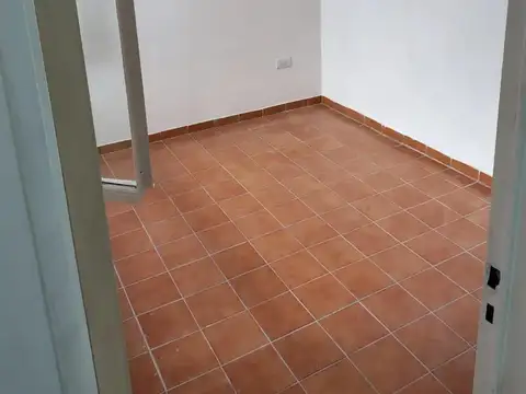 Depto Tipo Casa en Alquiler 50 años