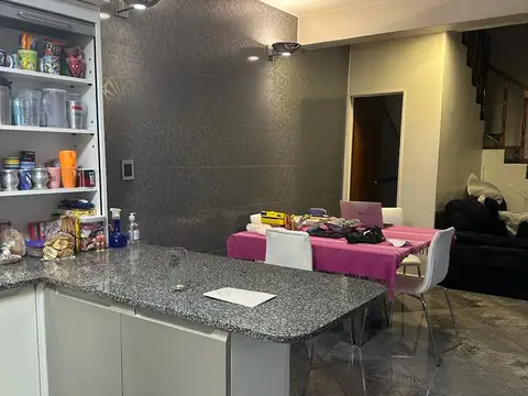 Depto Tipo Casa en Venta de 3 dormitorios