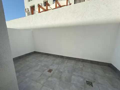 José Hernández y Leandro N. Alem