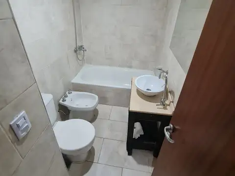 1 AMB ZONA FALCULTAD DE MEDICINA, 1 CRA DE AV CORDOBA, CON AIRE ACONDICIONADO