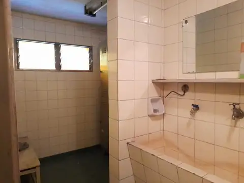 Galpon en Venta en Villa Luro, USD 300.000