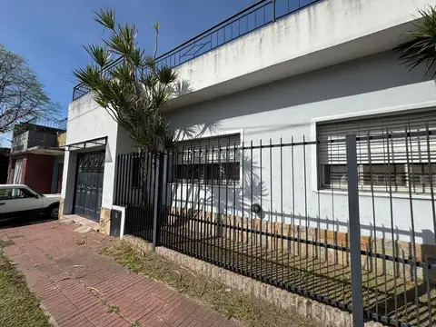 Casa en Venta en Bernal, USD 190.000