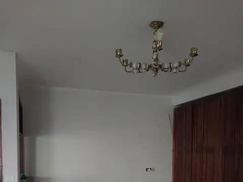 Casa en Alquiler en Manuel B Gonnet, $ 800.000