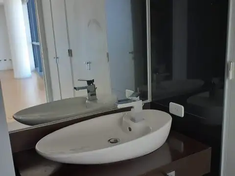 Departamento 1 ambiente con 1 baño