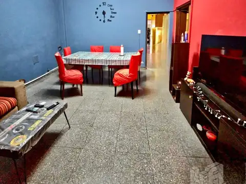 Casa 3 ambientes con 2 baños