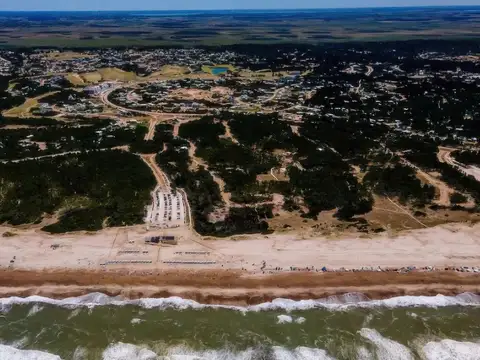 Terreno en Venta 40  mts Fondo