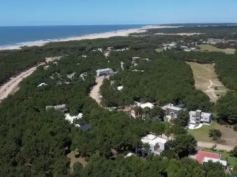 Terreno en Venta en Pinamar, USD 90.000