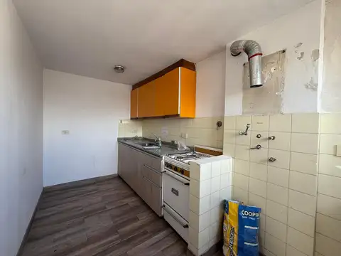 Oficina en Alquiler en Moron Sur, $ 450.000