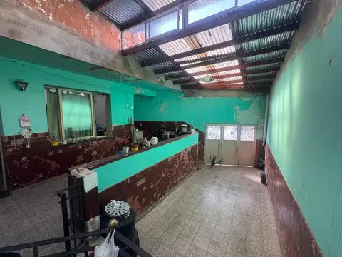 Depto Tipo Casa en Venta en Parque Chacabuco, USD 135.000