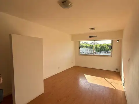 Monoambiente en Alvear 1500