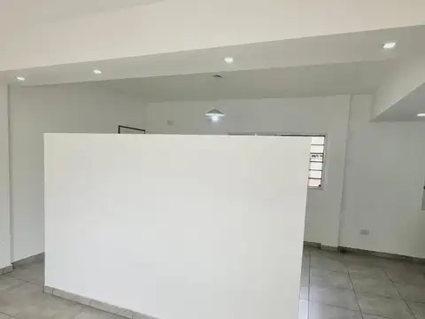 Depto Tipo Casa en Venta con 2 cochera