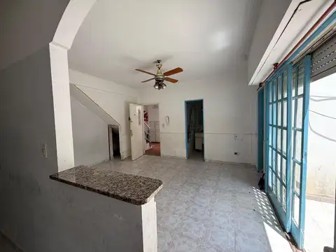 Depto Tipo Casa 2 ambientes con 1 baño