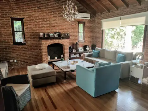 Hermosa Casa - Los Naranjos - Ingeniero Maschwitz - Escobar