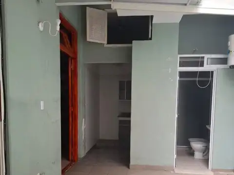 Dean Funes 600, Piso PB