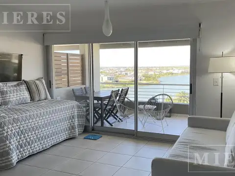 Departamento en Alquiler con 1 cochera