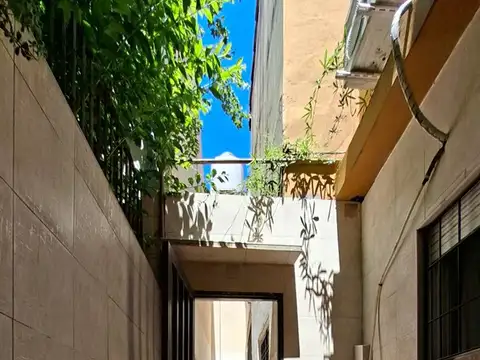 Depto Tipo Casa 4 ambientes con 2 baños