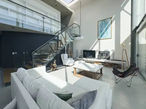 Casa 6 ambientes con 4 baños