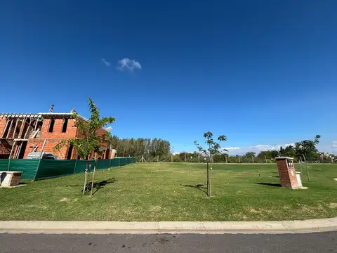 Terreno en Venta, FOS 45