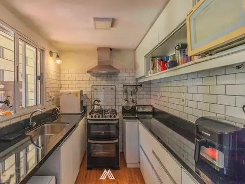 Casa 5 ambientes con 2 baños