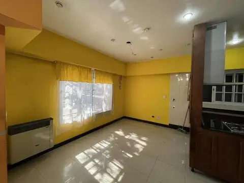 VENTA DE CASA 4 AMB EN BARRIO NAON OPORTUNIDAD
