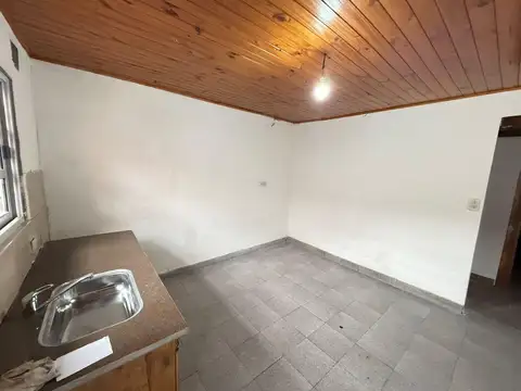 Depto Tipo Casa 2 ambientes con 1 baño