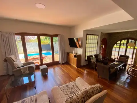 Chalet en alquiler temporario en barrio Los Troncos