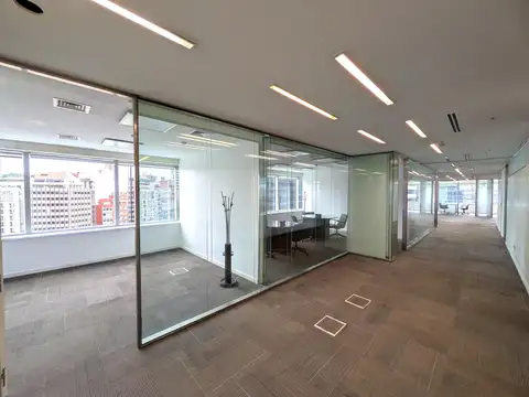 Oficina en Catalinas amoblada lista para entrar