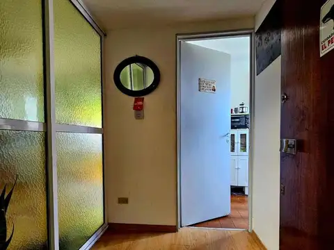 GRAN AMBIENTE CON BALCON COCINA SEPARADA Y VISTA PANORAMICA