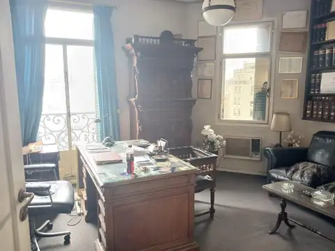 Oficina 5 ambientes con 1 baño