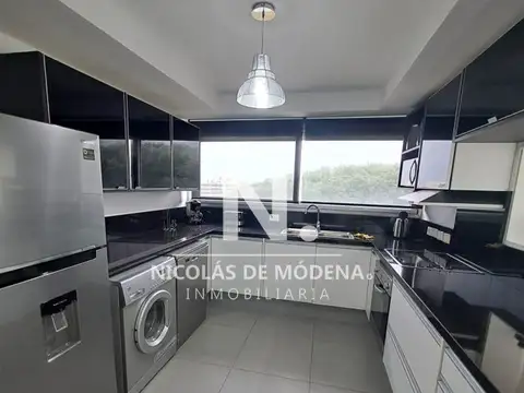 En venta apartamento de 2 dormitorios en Punta del Este.
