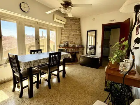 Casa en venta con 5 dormitorios con pileta - 6 ambientes TIGRE CENTRO