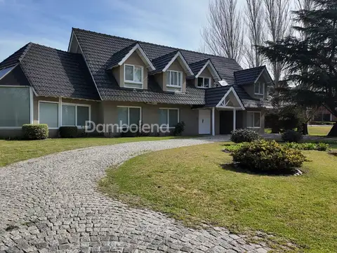 Casa en Venta de 5 dormitorios