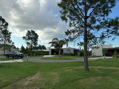 Terreno en Venta en Puerto Roldan, USD 105.000