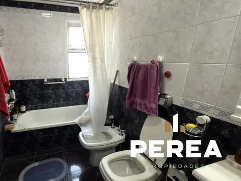 Departamento 5 ambientes con 2 baños