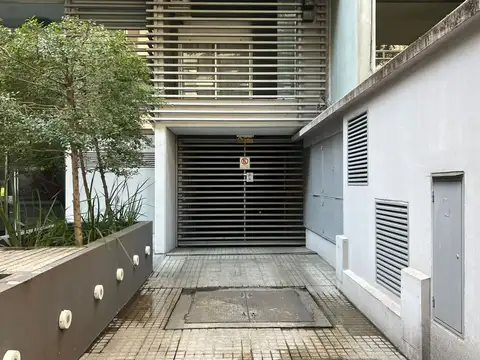 VENTA COCHERA ZONA RIO