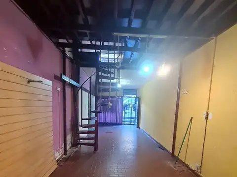 Local en Venta Via Pública