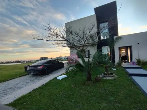 Casa  en Venta en San Sebastian, Escobar, G.B.A. Zona Norte