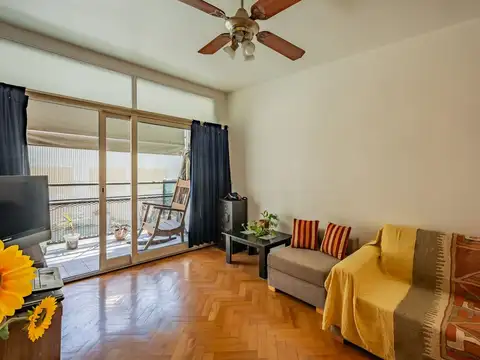 Departamento 2 Ambientes con Balcón y Patio