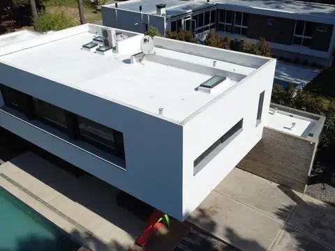 Casa en venta ( exquisito diseño de construcción)