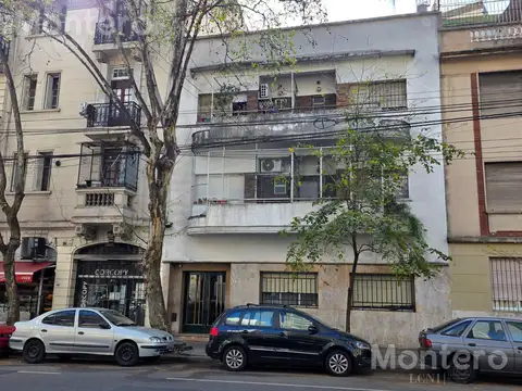 Departamento 4 ambientes con dependencia y 2 patios