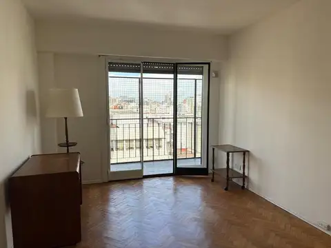 Venta - Plaza Rodriguez Peña - 2 dormitorios - Todo sol.