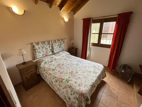 Casa en Alquiler Temporal con 1 cochera