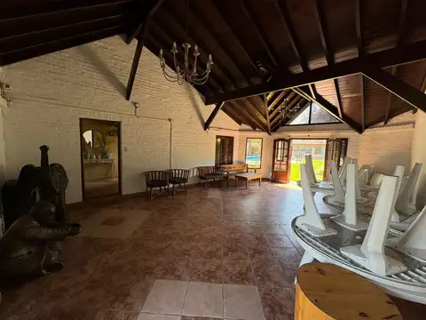 Quinta en Venta con 1 cochera