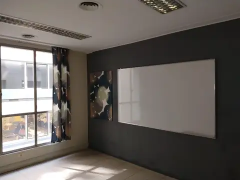 Oficina en  Alquiler 120m2 precio con expensas incluidas