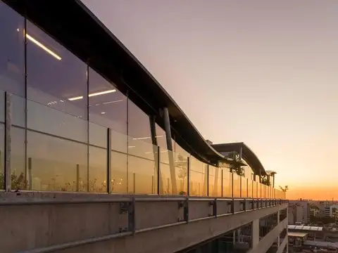 Tesla - Av. Caseros al 3039 - p6